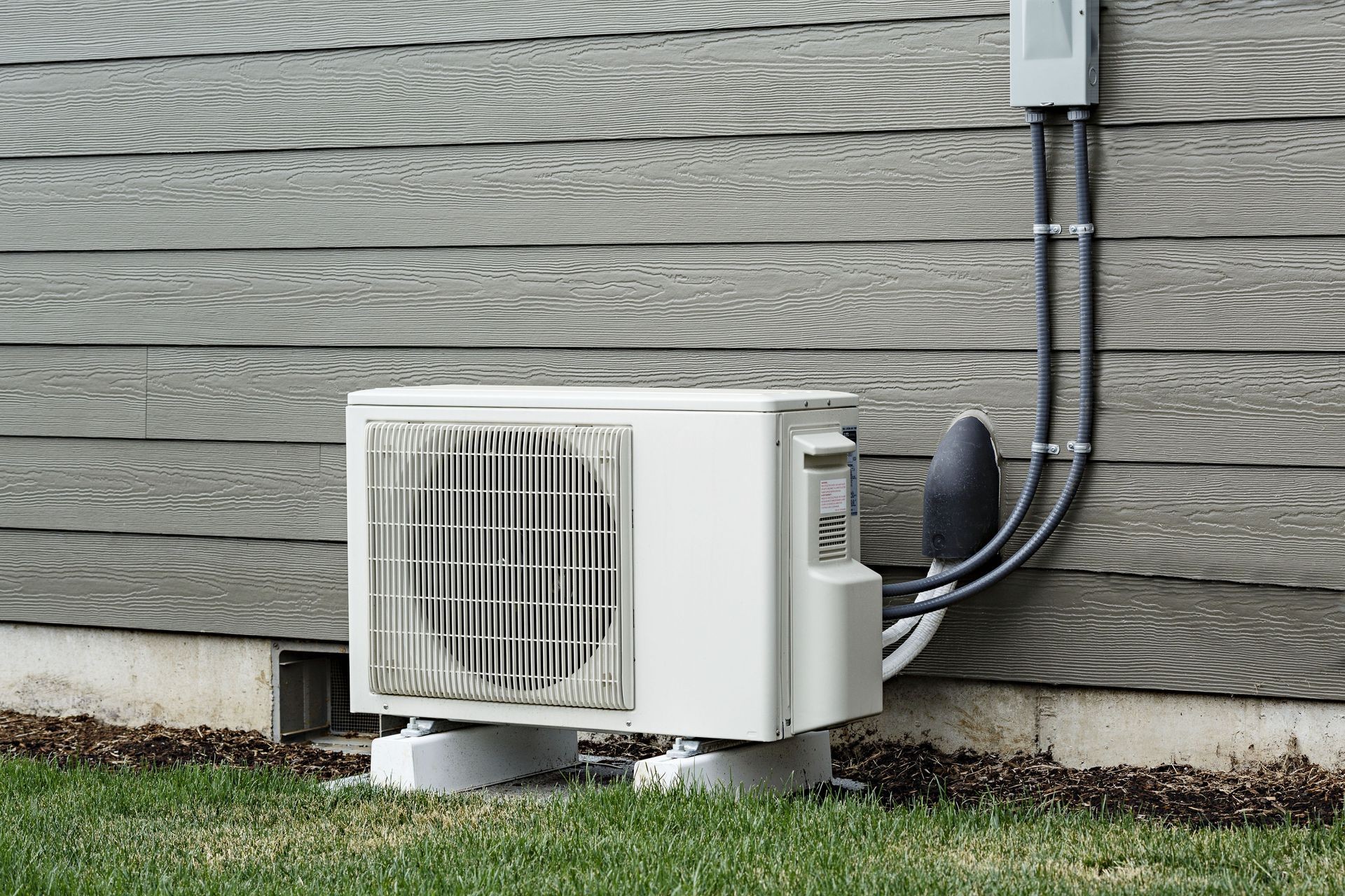 Ductless Mini-Split                                  Heat Pumps